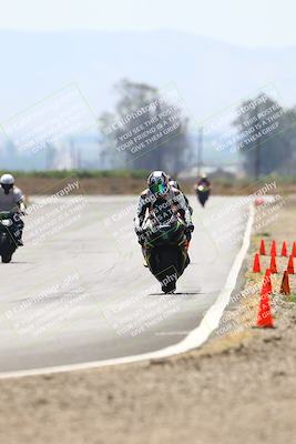 media/Jun-07-2025-TrackDaz (Sat) [[4413525952]]/C Group/240pm (Turn 9)/